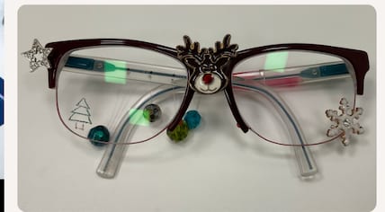 Sonderanfertigung einer Brille in der Meisterwerkstatt von Die Brille Dömer